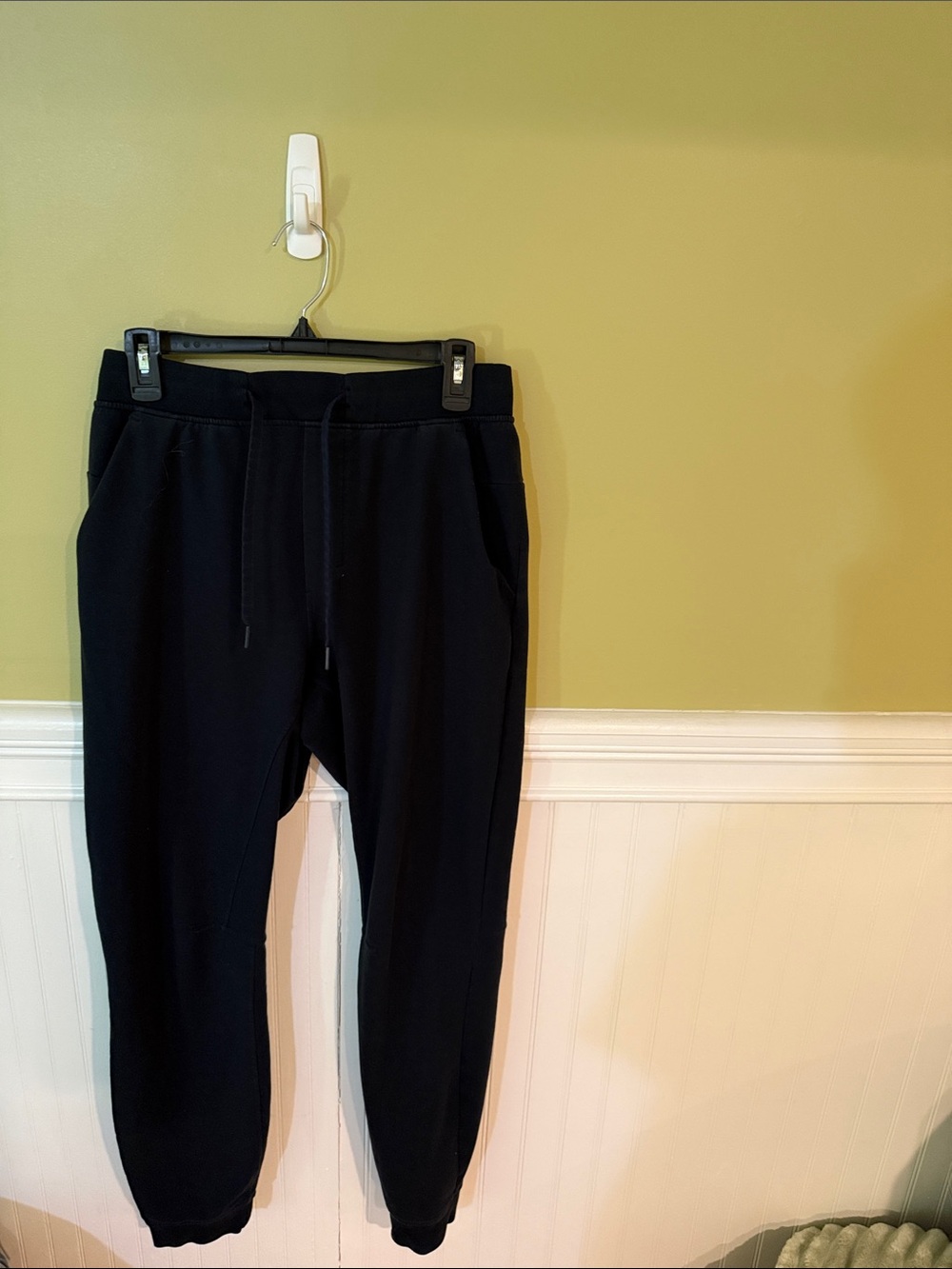 Men's Size M Lululemon Navy Men's Jogger Sweatpants